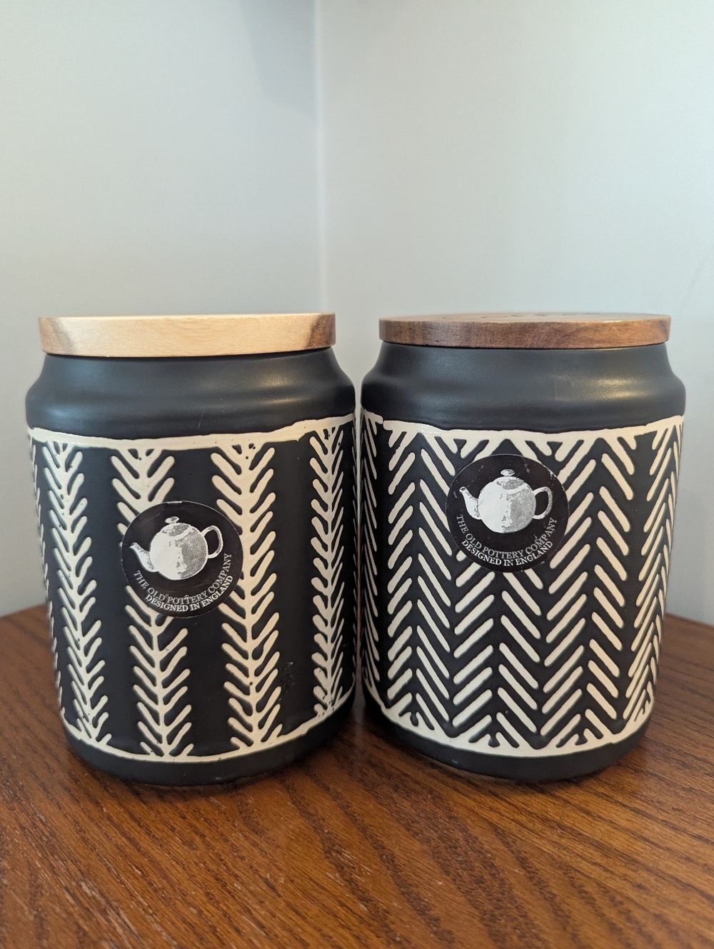 New The Old Pottery Company Coffee & Sugar Ceramic Jars Storage Wooden Lid